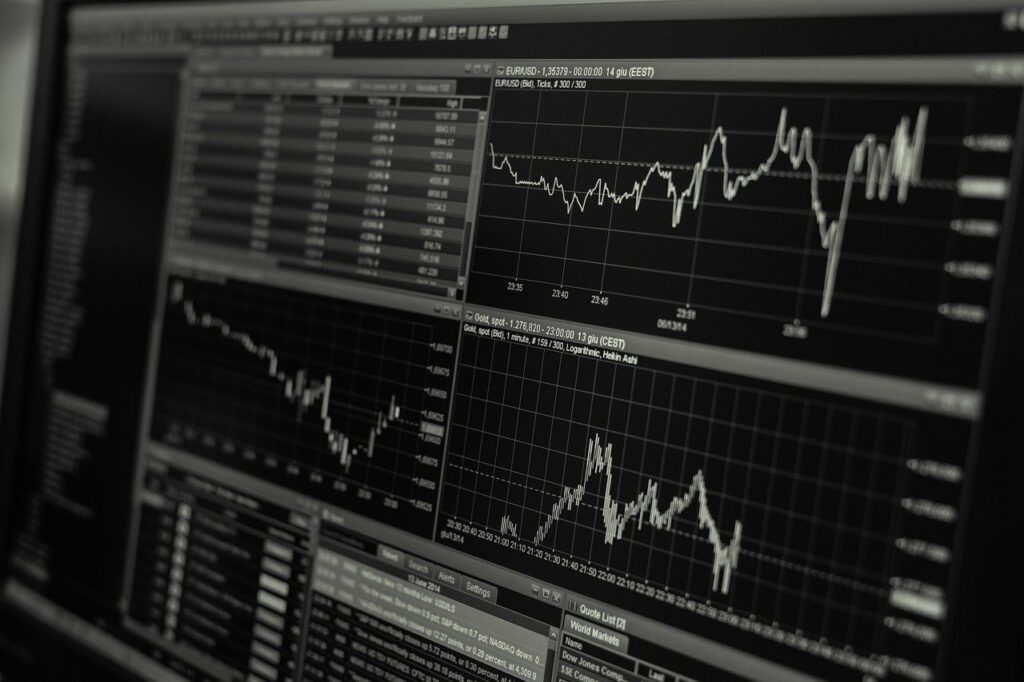 Bildschirm Finanzen Aktien - Lohnt sich Curved Monitor